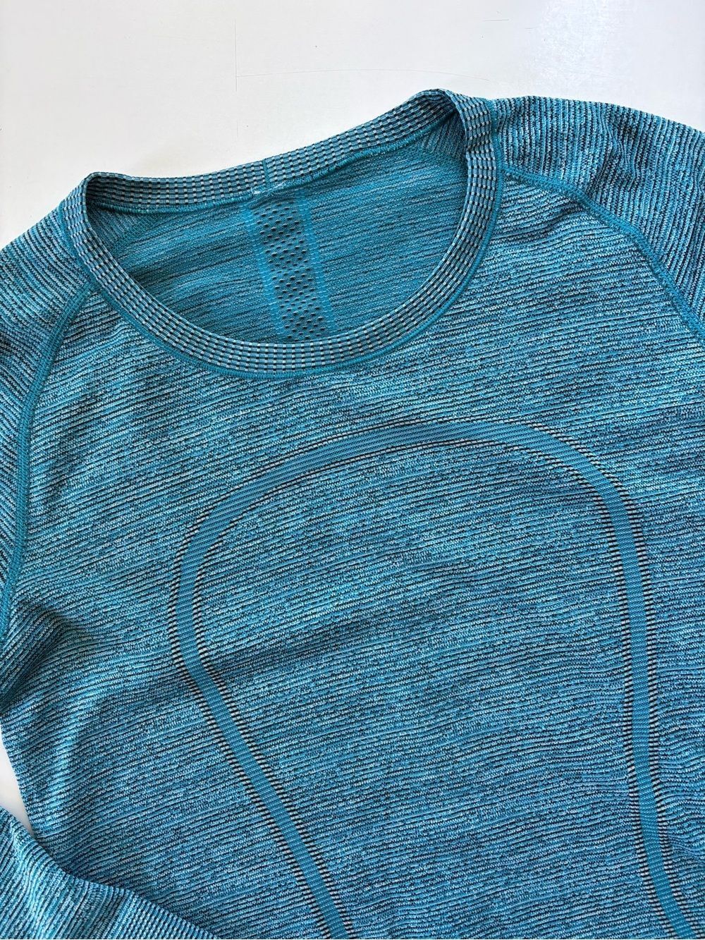 Lululemon Swiftly Tech Long Sleeve Blue Stripe 8